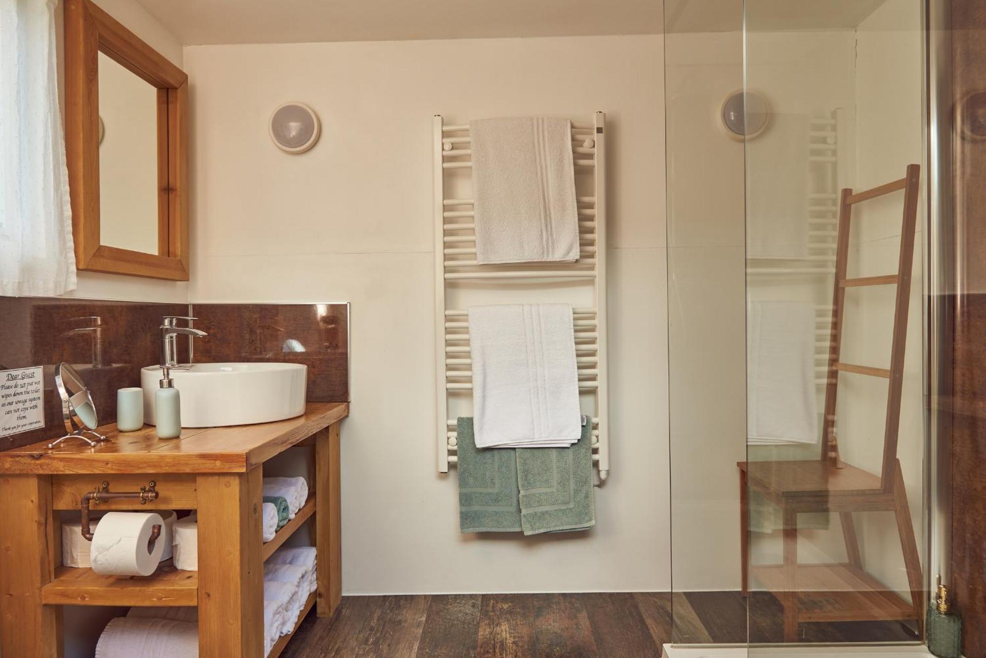 Tall Trees Glamping Baltonsborough Esterno foto